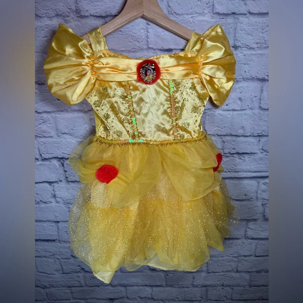 Disney princess belle Halloween dress up costume size medium 8-10‎ yellow